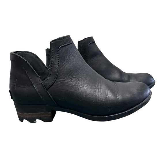 Sorel Lolla Cut-Out Leather Booties Black Size 8.5 - Picture 1 of 14